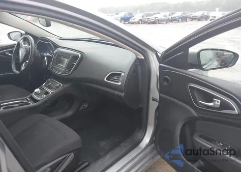 2015 Chrysler 200 Limited из США, поврежденный, VIN 1C3CCCAB3FN527374